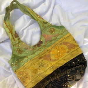 Women’s embroidered tote